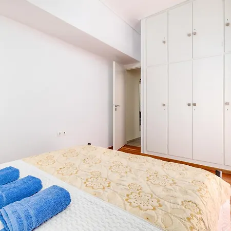 Apartment Koukaki *